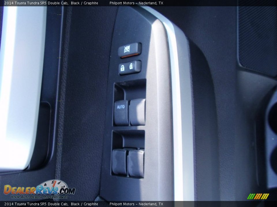2014 Toyota Tundra SR5 Double Cab Black / Graphite Photo #24
