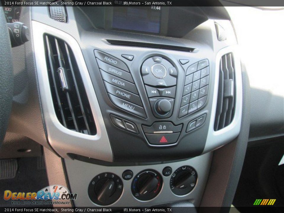 2014 Ford Focus SE Hatchback Sterling Gray / Charcoal Black Photo #11