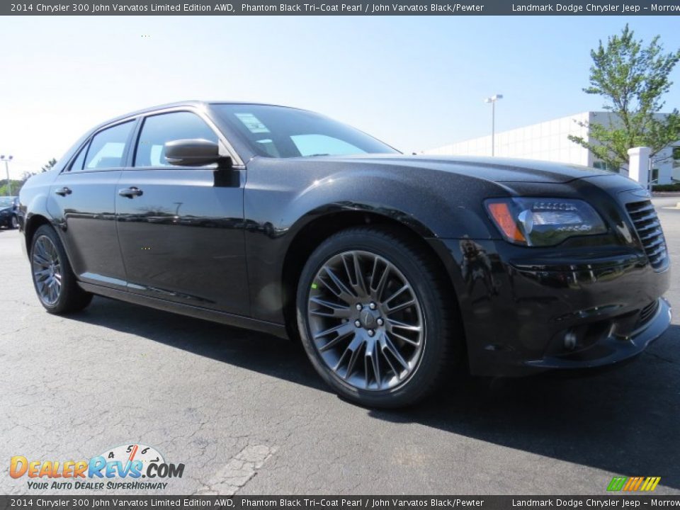 Front 3/4 View of 2014 Chrysler 300 John Varvatos Limited Edition AWD Photo #4