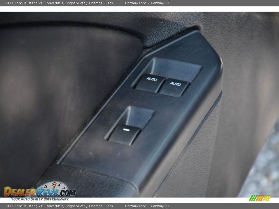 2014 Ford Mustang V6 Convertible Ingot Silver / Charcoal Black Photo #24