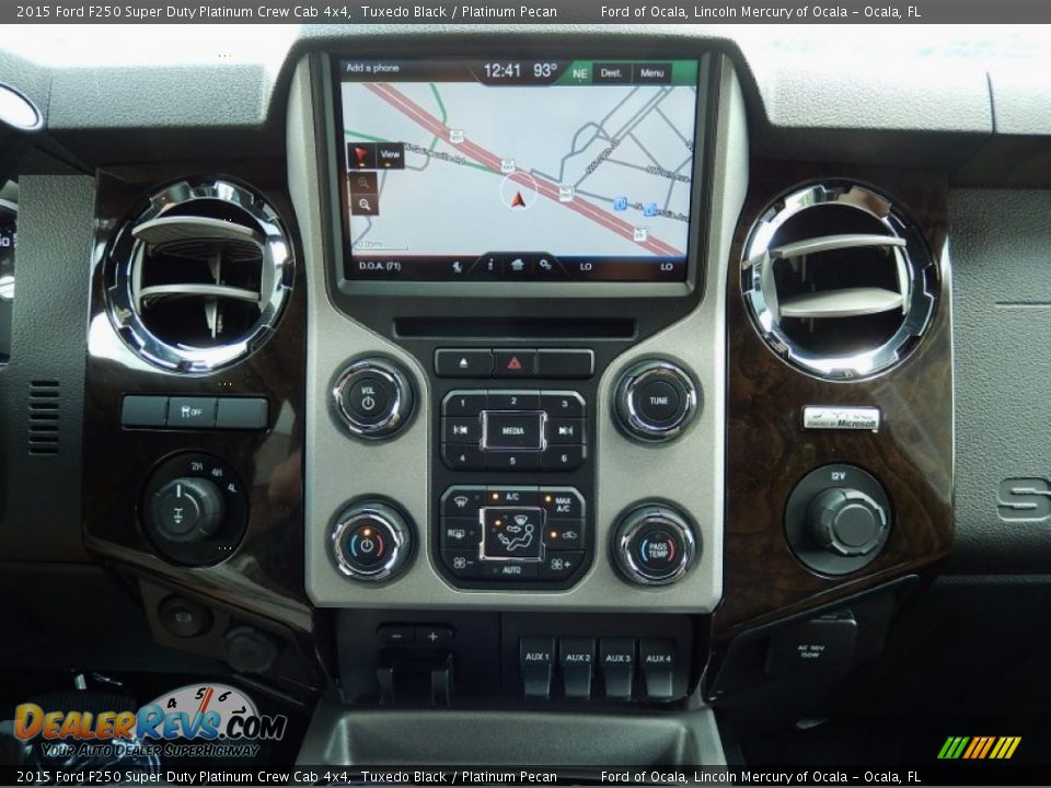 Controls of 2015 Ford F250 Super Duty Platinum Crew Cab 4x4 Photo #10