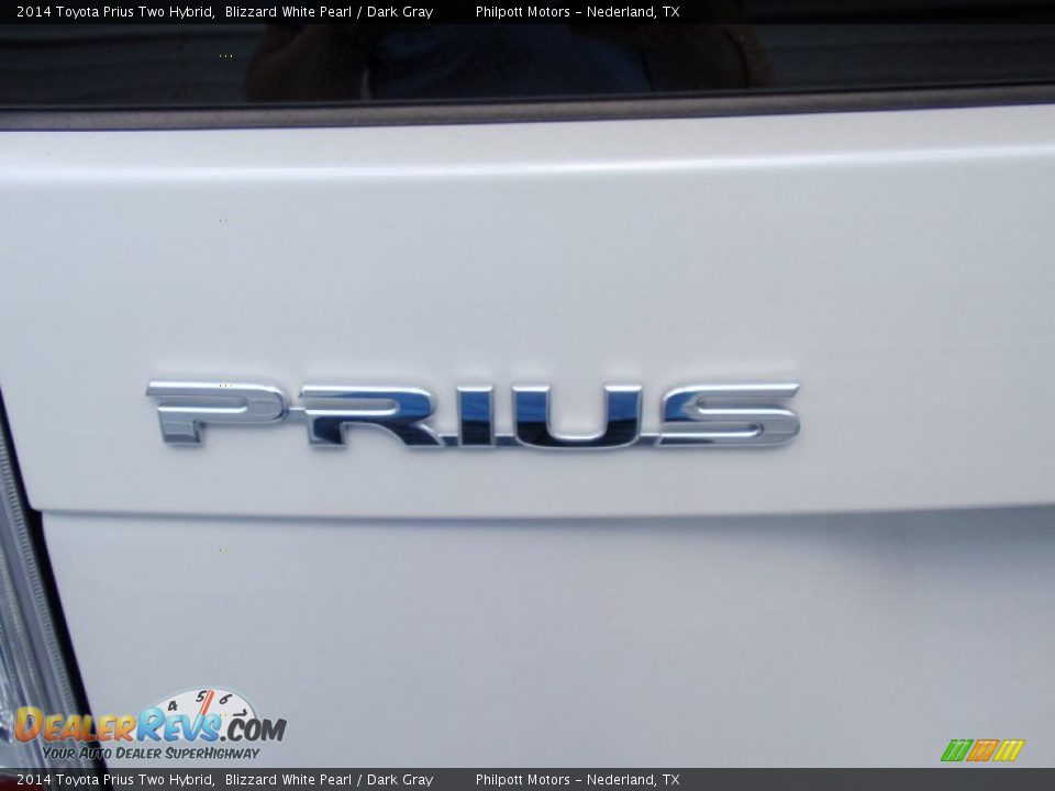 2014 Toyota Prius Two Hybrid Blizzard White Pearl / Dark Gray Photo #15