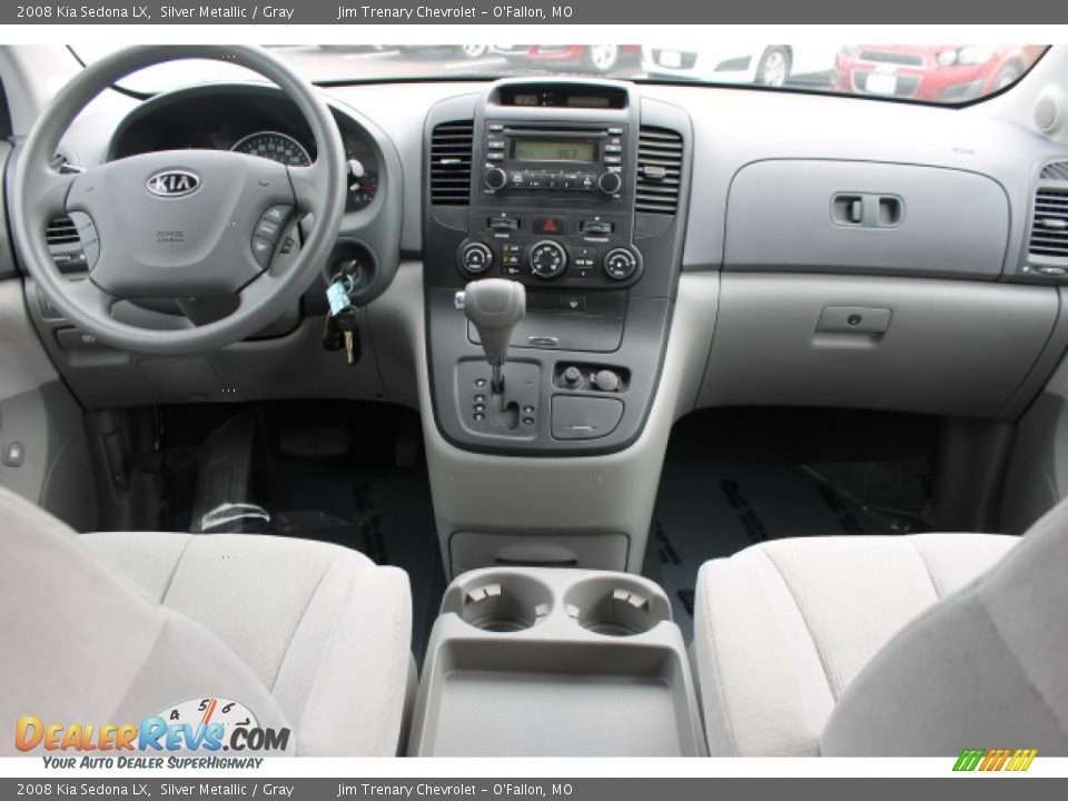 2008 Kia Sedona LX Silver Metallic / Gray Photo #10
