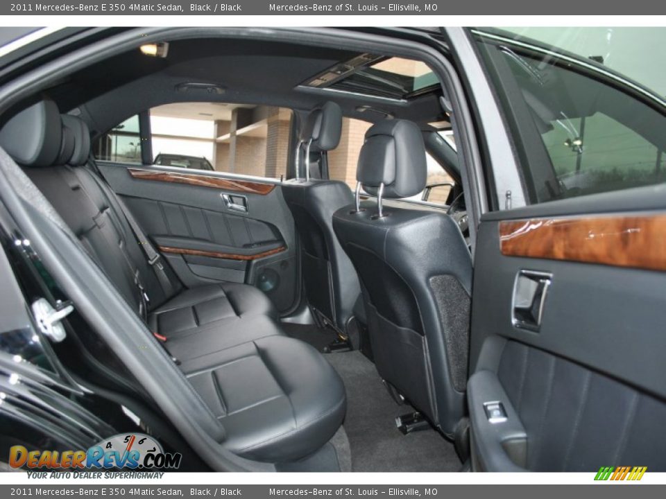 2011 Mercedes-Benz E 350 4Matic Sedan Black / Black Photo #7