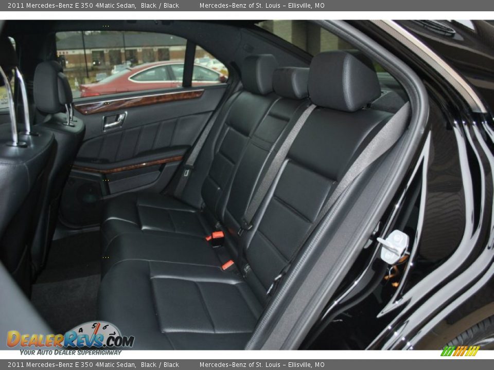 2011 Mercedes-Benz E 350 4Matic Sedan Black / Black Photo #11