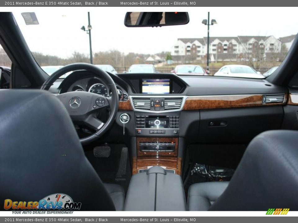 2011 Mercedes-Benz E 350 4Matic Sedan Black / Black Photo #12