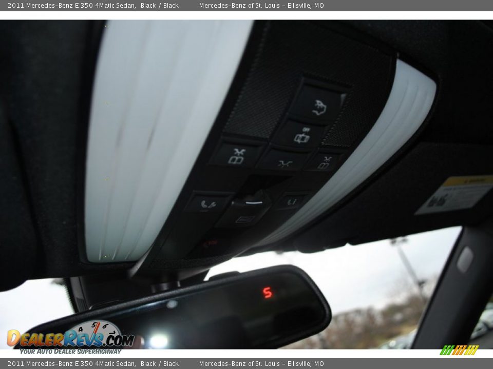 2011 Mercedes-Benz E 350 4Matic Sedan Black / Black Photo #17