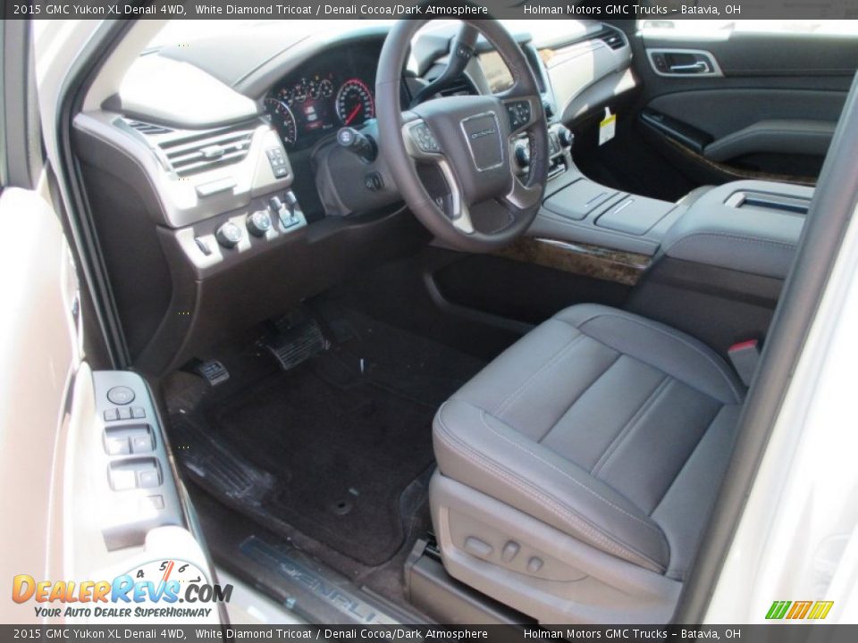 Front Seat of 2015 GMC Yukon XL Denali 4WD Photo #9