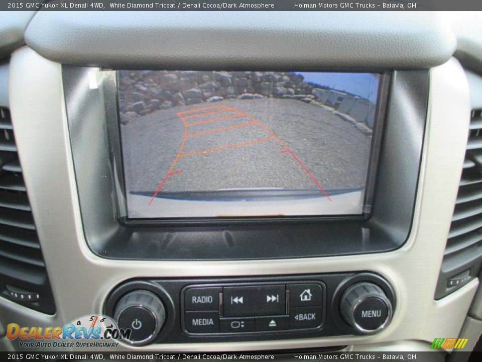 Controls of 2015 GMC Yukon XL Denali 4WD Photo #16
