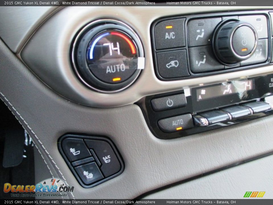 Controls of 2015 GMC Yukon XL Denali 4WD Photo #19