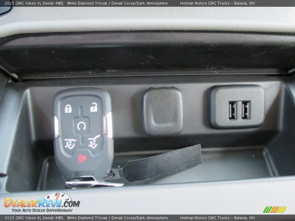 Keys of 2015 GMC Yukon XL Denali 4WD Photo #21