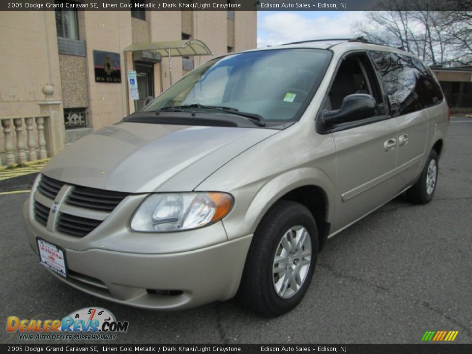 2005 Dodge Grand Caravan SE Linen Gold Metallic / Dark Khaki/Light Graystone Photo #2