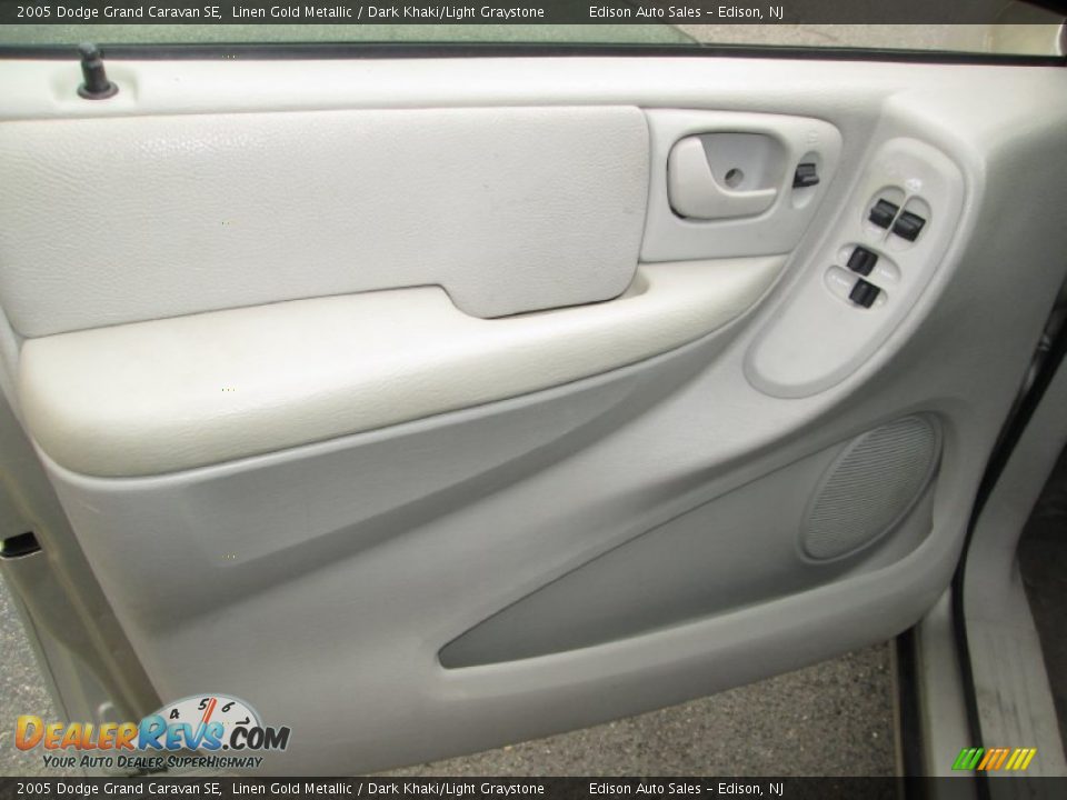 2005 Dodge Grand Caravan SE Linen Gold Metallic / Dark Khaki/Light Graystone Photo #22