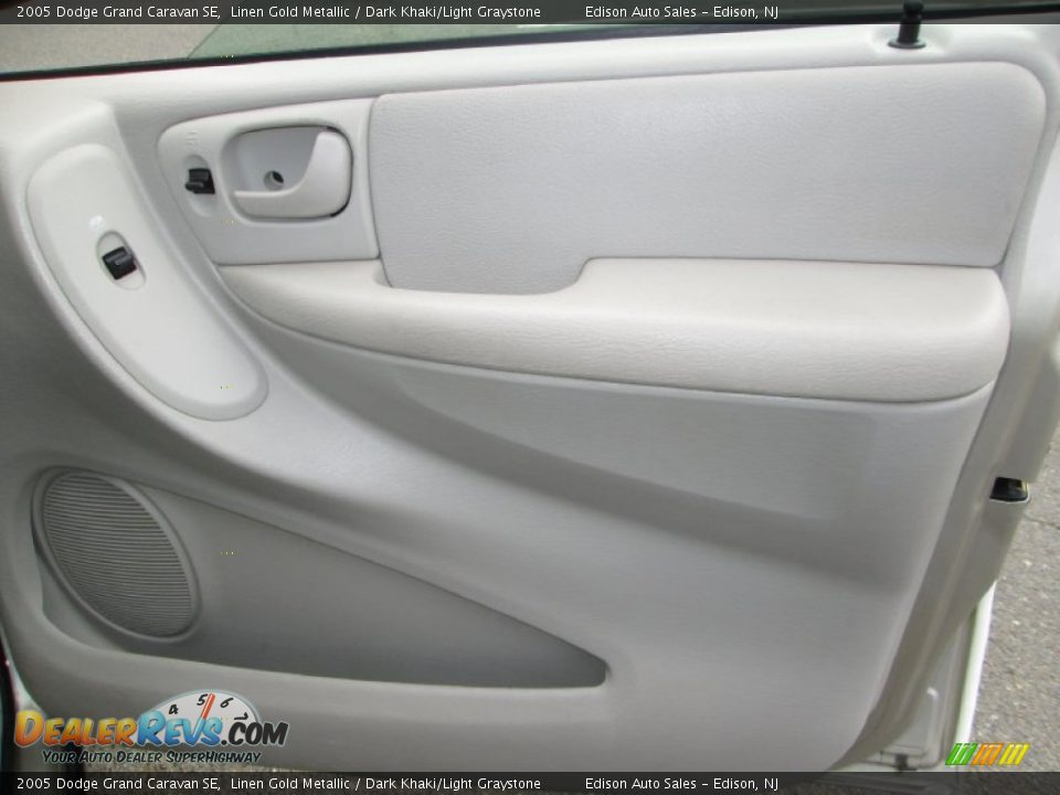 2005 Dodge Grand Caravan SE Linen Gold Metallic / Dark Khaki/Light Graystone Photo #23
