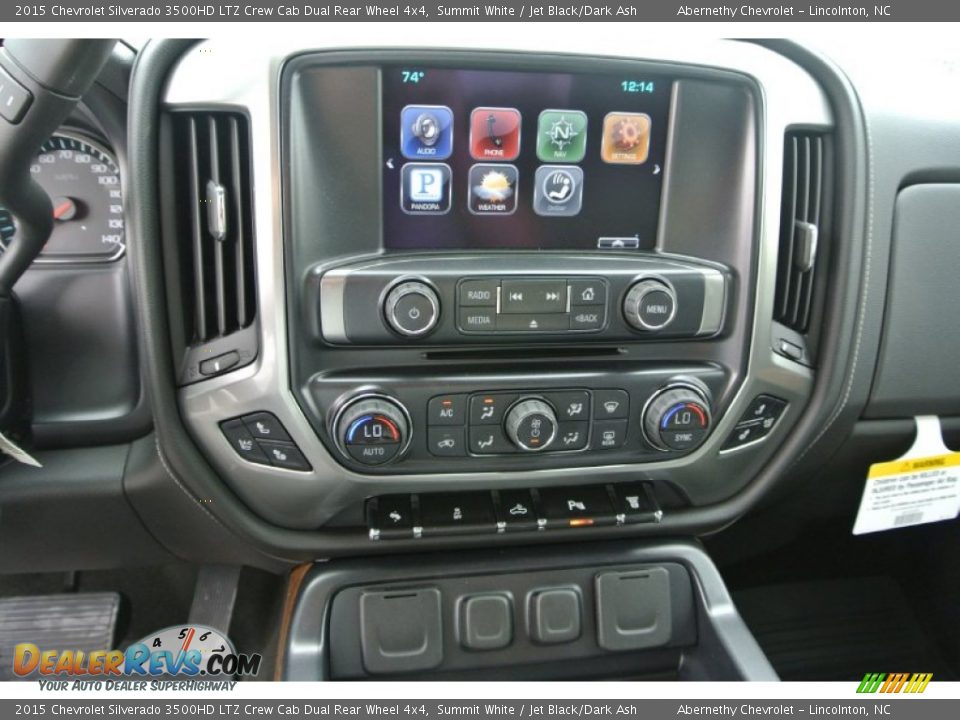 Controls of 2015 Chevrolet Silverado 3500HD LTZ Crew Cab Dual Rear Wheel 4x4 Photo #11