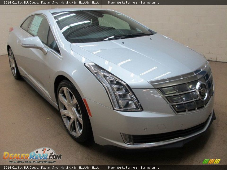 Front 3/4 View of 2014 Cadillac ELR Coupe Photo #1