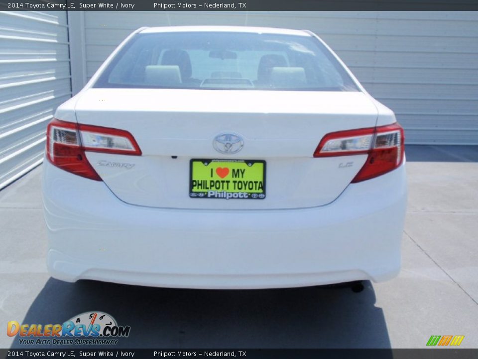 2014 Toyota Camry LE Super White / Ivory Photo #5