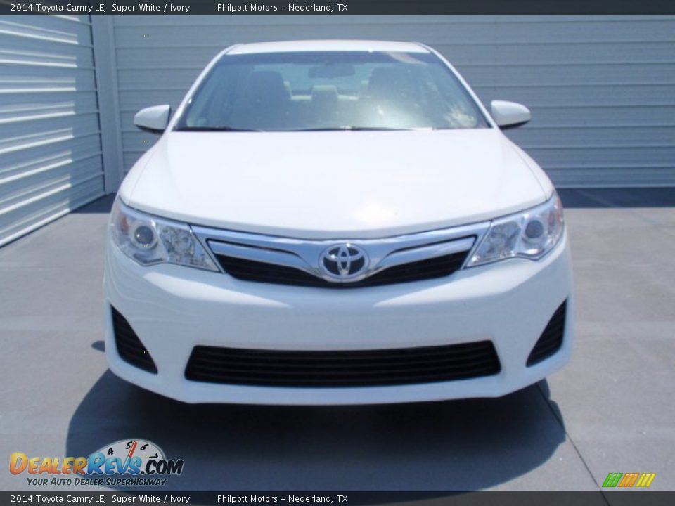 2014 Toyota Camry LE Super White / Ivory Photo #8