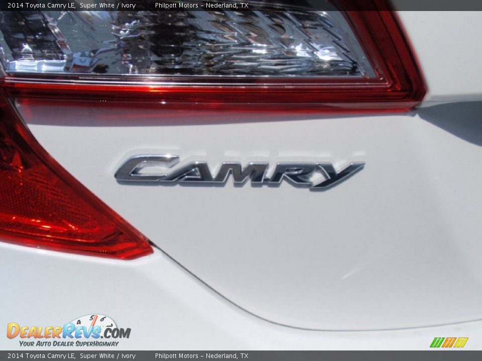 2014 Toyota Camry LE Super White / Ivory Photo #13