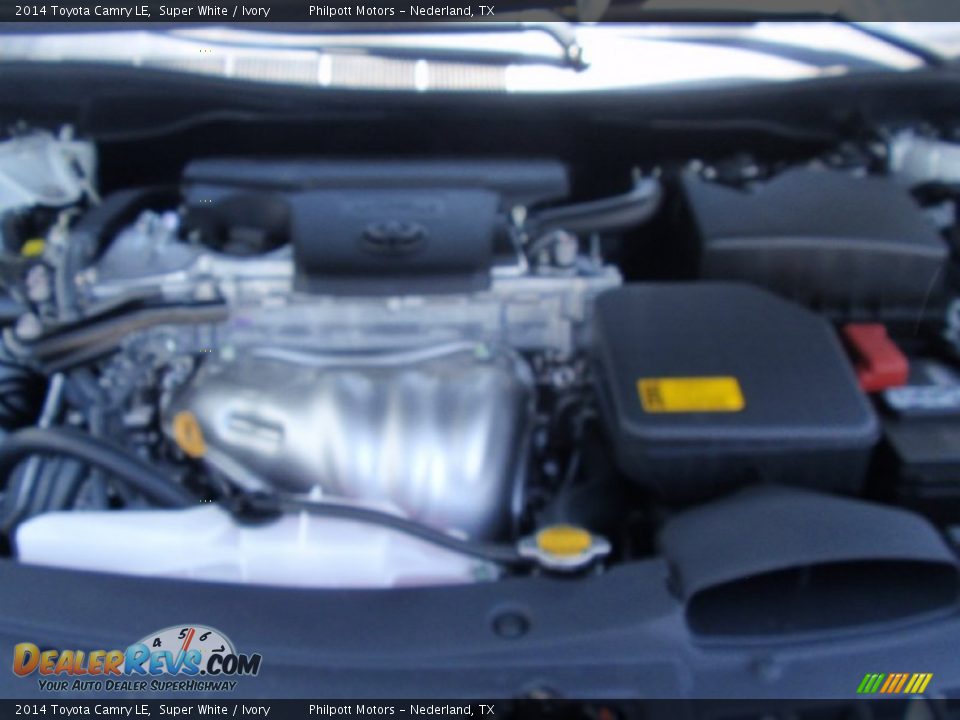 2014 Toyota Camry LE Super White / Ivory Photo #15