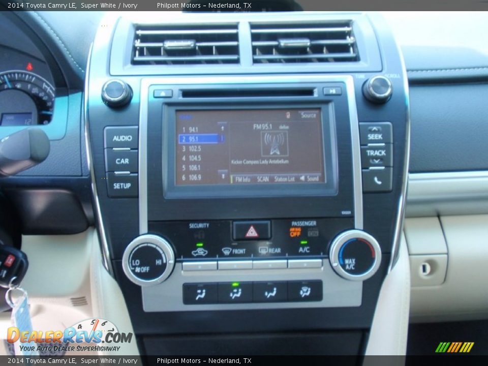 2014 Toyota Camry LE Super White / Ivory Photo #28
