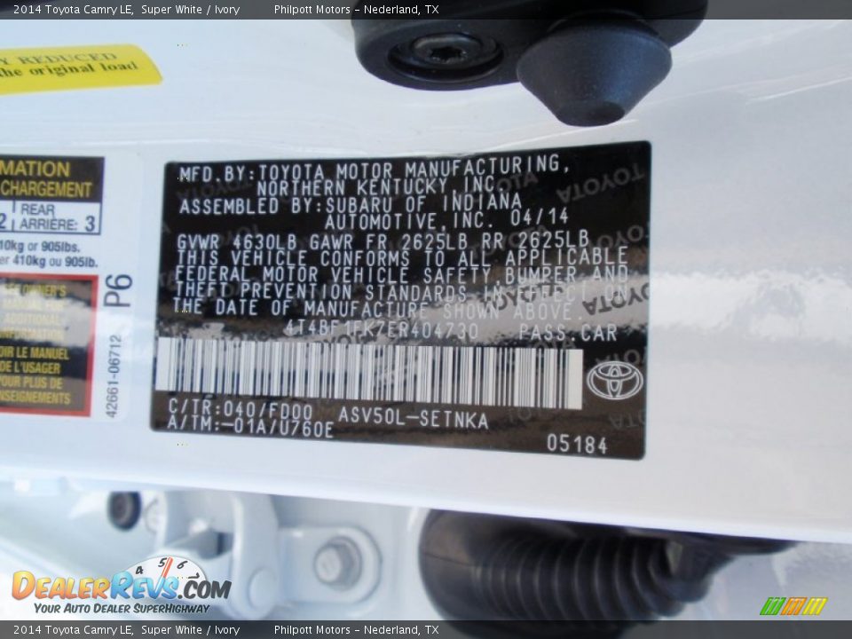 2014 Toyota Camry LE Super White / Ivory Photo #32