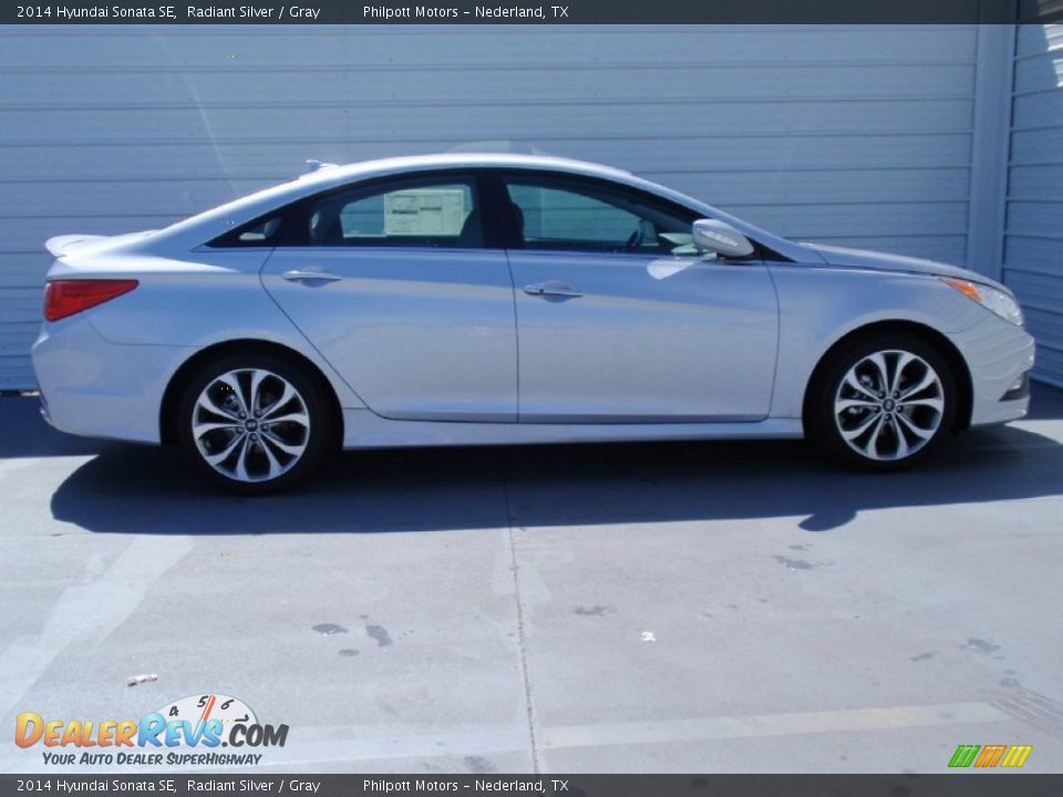 2014 Hyundai Sonata SE Radiant Silver / Gray Photo #3