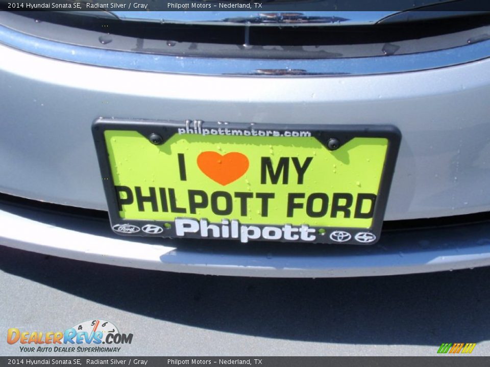 2014 Hyundai Sonata SE Radiant Silver / Gray Photo #9