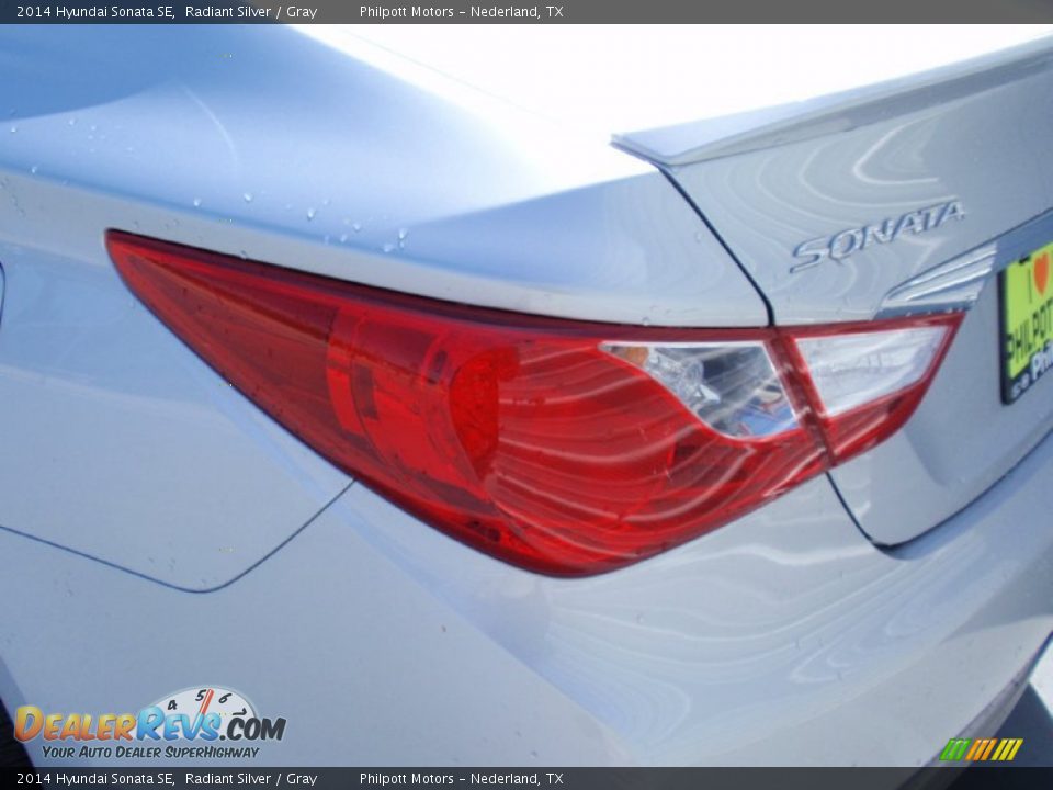 2014 Hyundai Sonata SE Radiant Silver / Gray Photo #14