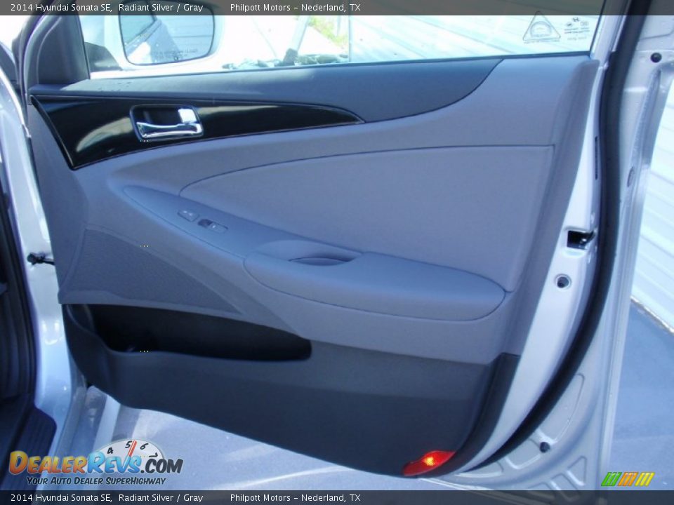2014 Hyundai Sonata SE Radiant Silver / Gray Photo #17