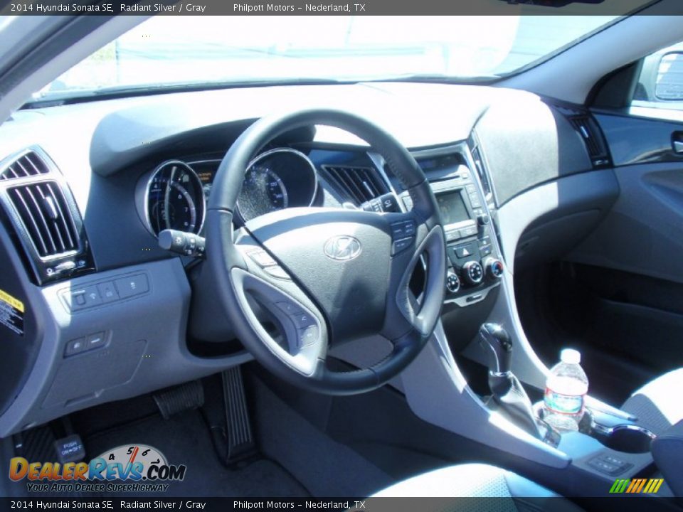 2014 Hyundai Sonata SE Radiant Silver / Gray Photo #25