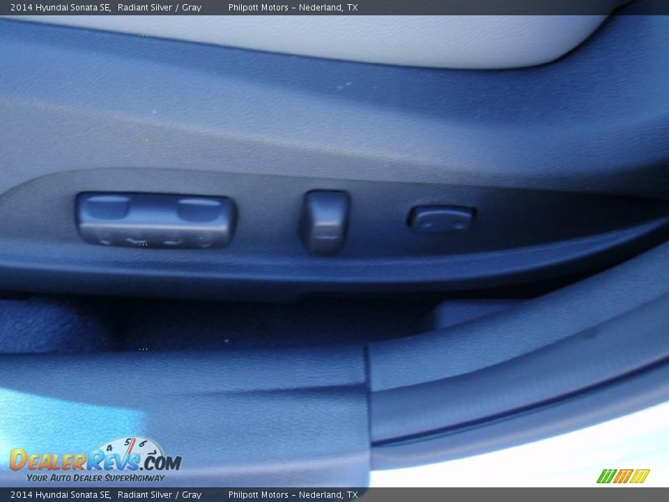 2014 Hyundai Sonata SE Radiant Silver / Gray Photo #27