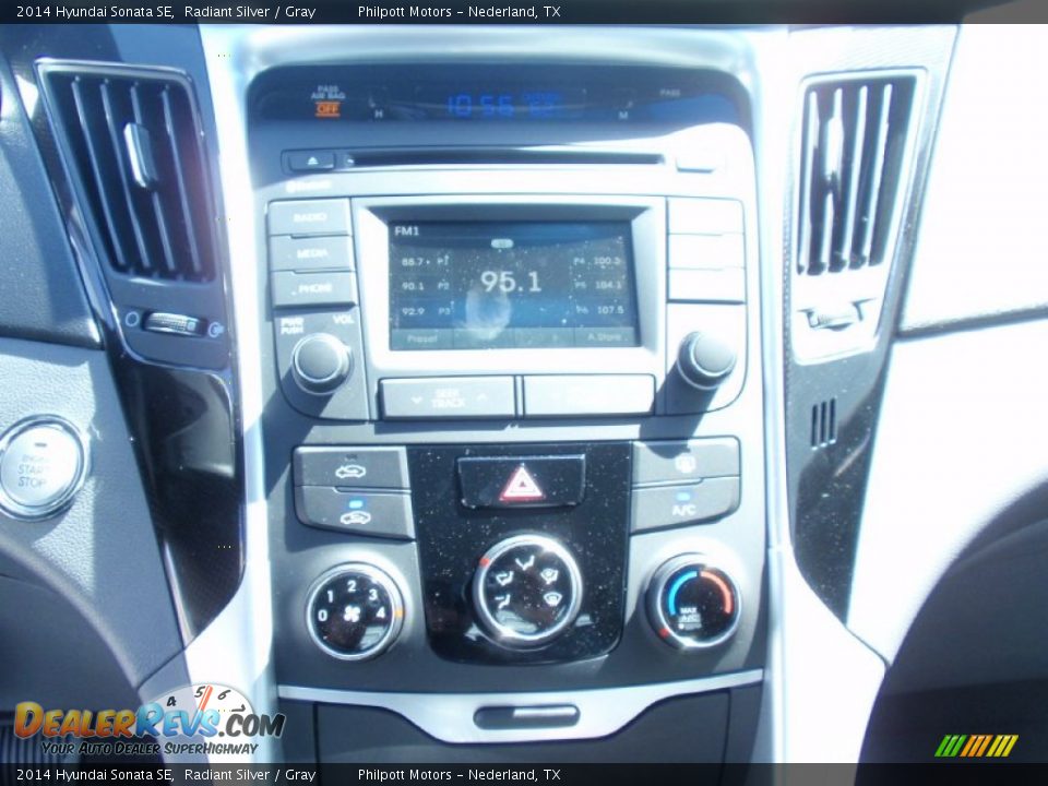 2014 Hyundai Sonata SE Radiant Silver / Gray Photo #29