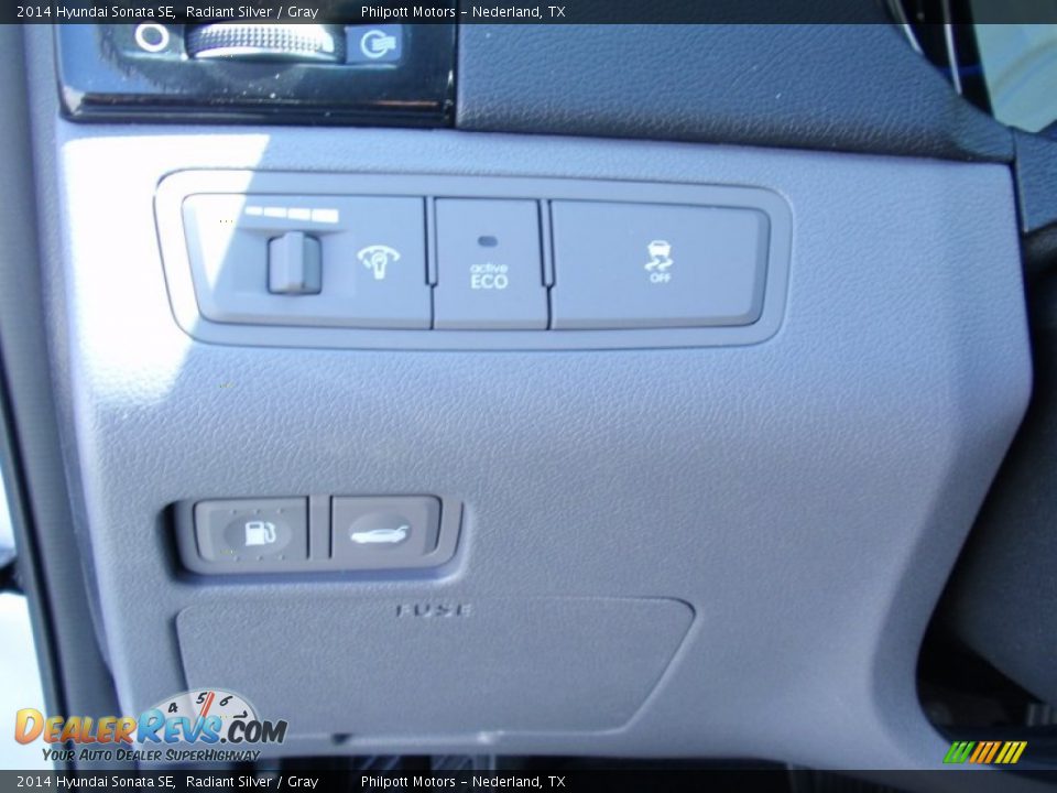 2014 Hyundai Sonata SE Radiant Silver / Gray Photo #33