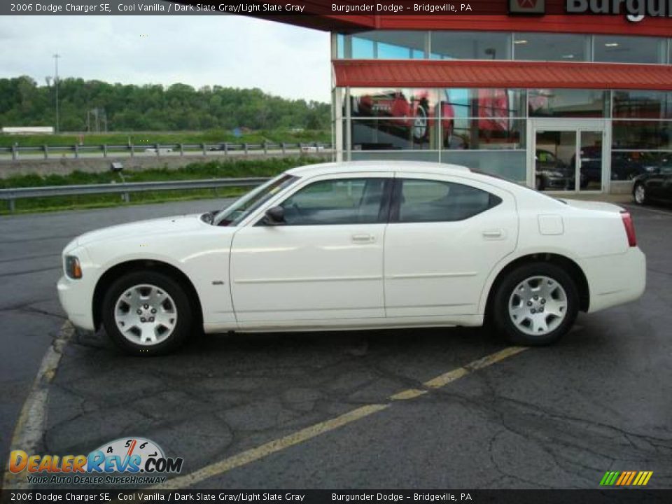 2006 Dodge Charger SE Cool Vanilla / Dark Slate Gray/Light Slate Gray Photo #2