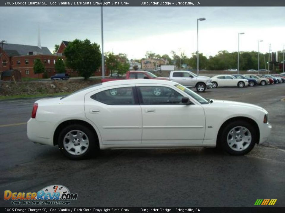 2006 Dodge Charger SE Cool Vanilla / Dark Slate Gray/Light Slate Gray Photo #6