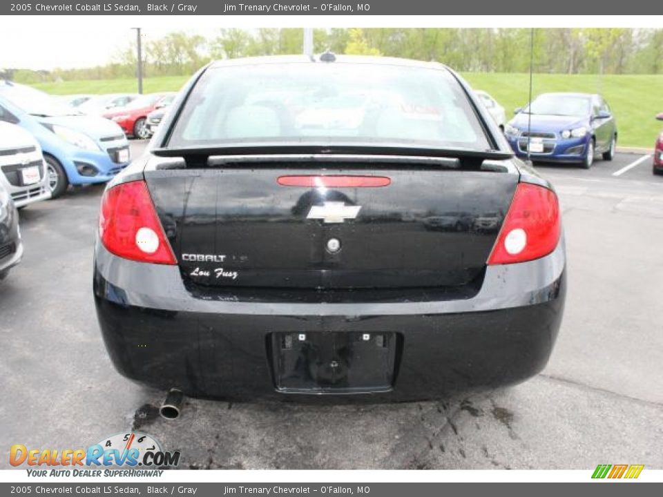 2005 Chevrolet Cobalt LS Sedan Black / Gray Photo #6