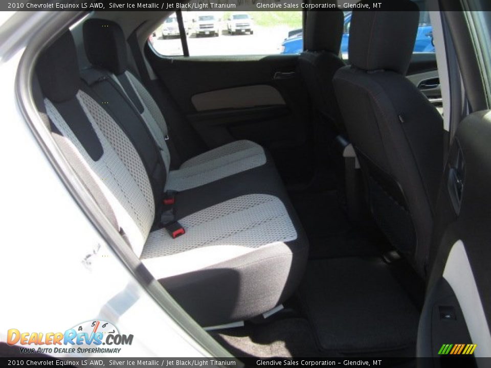 2010 Chevrolet Equinox LS AWD Silver Ice Metallic / Jet Black/Light Titanium Photo #14