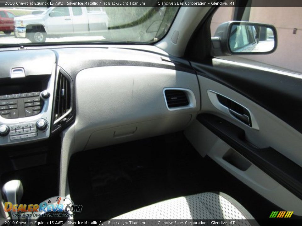 2010 Chevrolet Equinox LS AWD Silver Ice Metallic / Jet Black/Light Titanium Photo #17