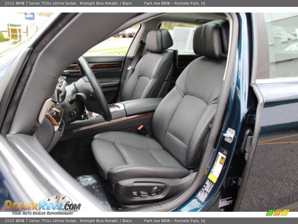 Front Seat of 2013 BMW 7 Series 750Li xDrive Sedan Photo #12
