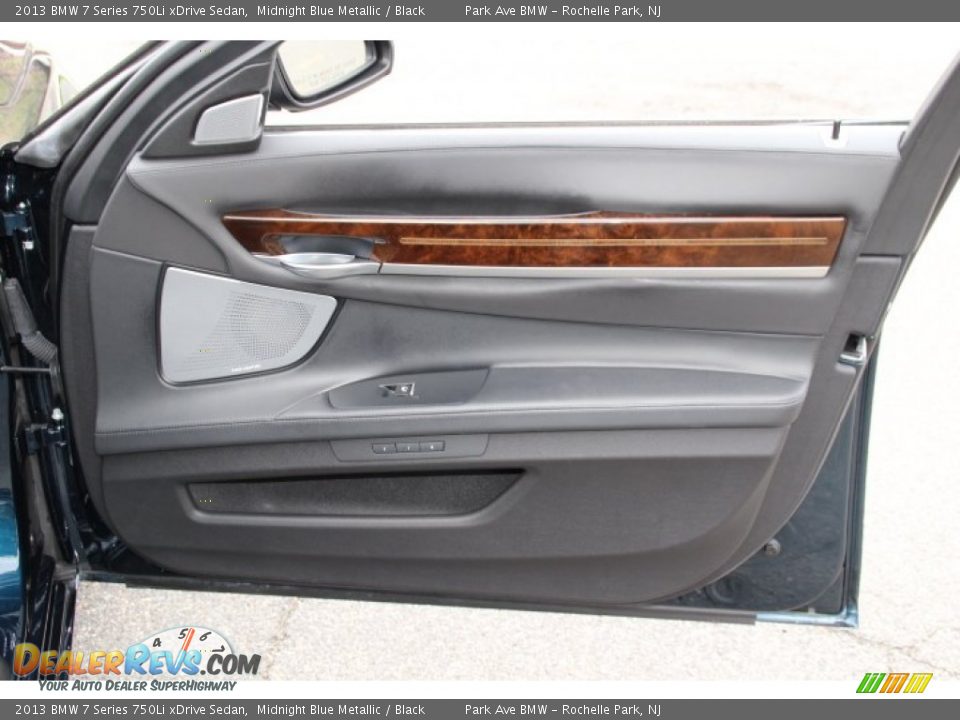 Door Panel of 2013 BMW 7 Series 750Li xDrive Sedan Photo #28