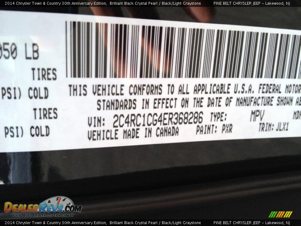 2014 Chrysler Town & Country 30th Anniversary Edition Brilliant Black Crystal Pearl / Black/Light Graystone Photo #9