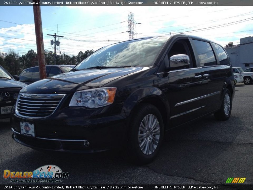 2014 Chrysler Town & Country Limited Brilliant Black Crystal Pearl / Black/Light Graystone Photo #1