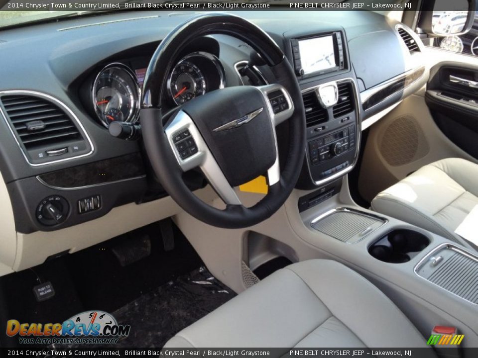 2014 Chrysler Town & Country Limited Brilliant Black Crystal Pearl / Black/Light Graystone Photo #8