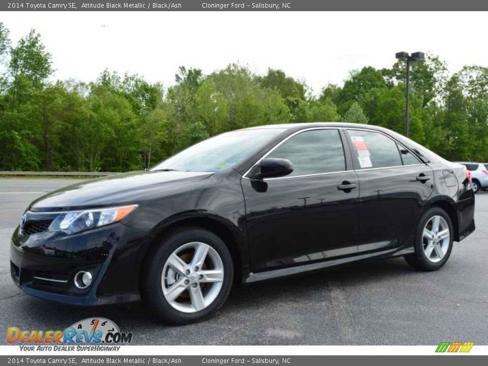 2014 Toyota Camry SE Attitude Black Metallic / Black/Ash Photo #3