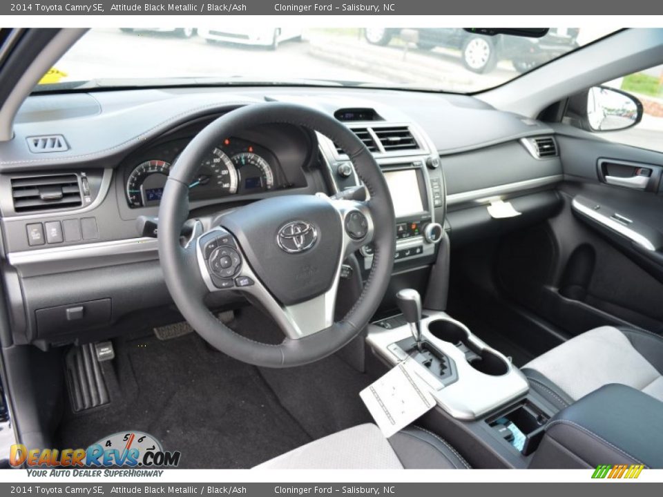 2014 Toyota Camry SE Attitude Black Metallic / Black/Ash Photo #7