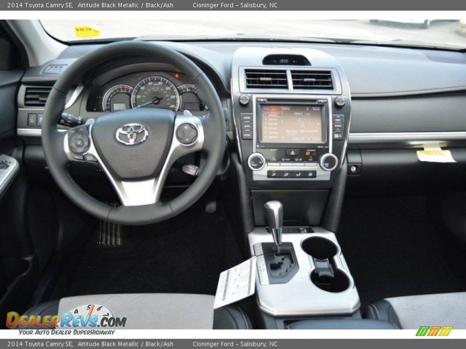 2014 Toyota Camry SE Attitude Black Metallic / Black/Ash Photo #11