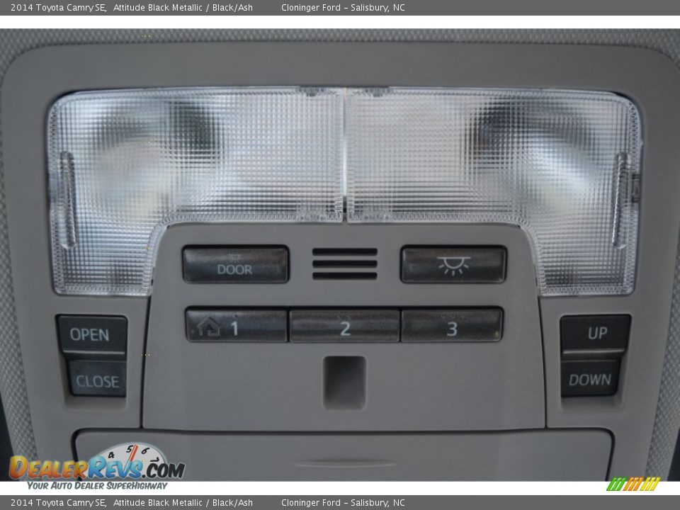 2014 Toyota Camry SE Attitude Black Metallic / Black/Ash Photo #22