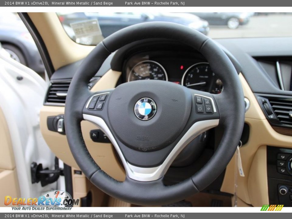 2014 BMW X1 xDrive28i Mineral White Metallic / Sand Beige Photo #16