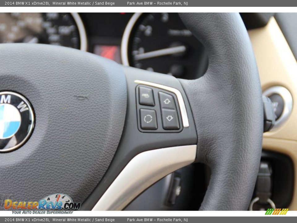 2014 BMW X1 xDrive28i Mineral White Metallic / Sand Beige Photo #18